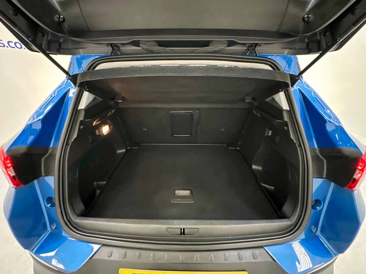Vauxhall Grandland X FE19SZZ