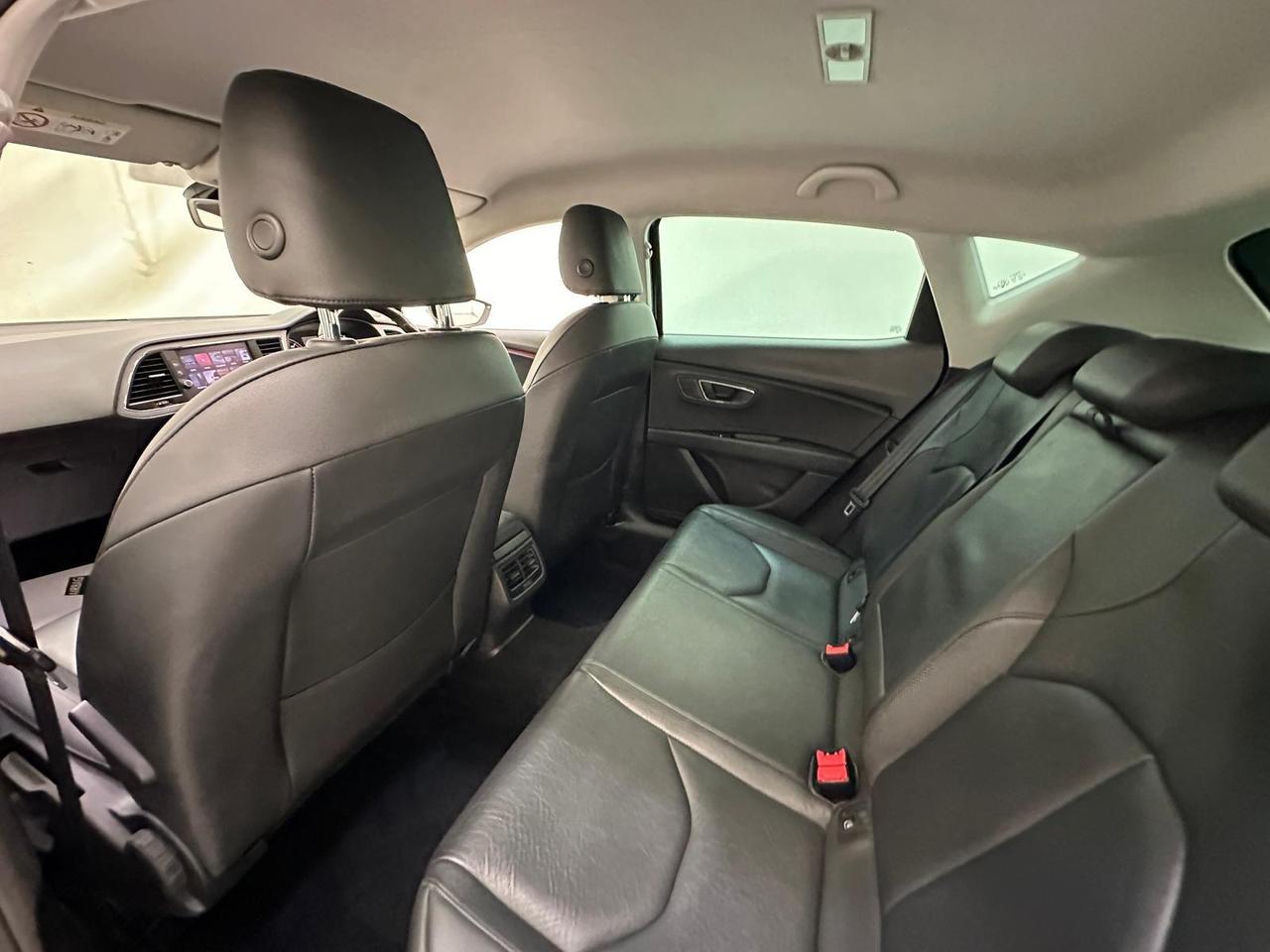 SEAT Leon YL17UVC