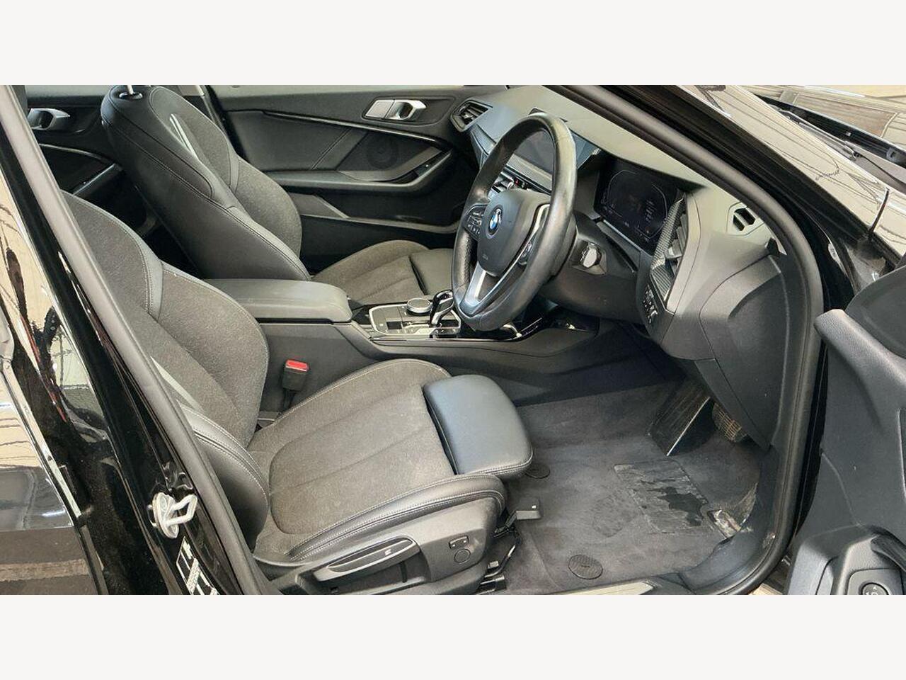 BMW 1 Series HT71AVC