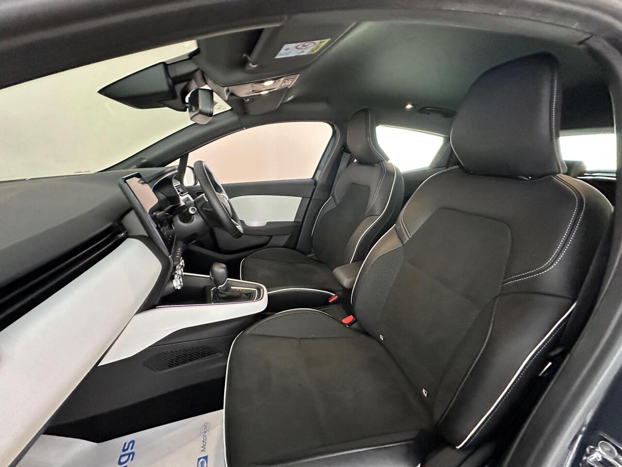 Renault Clio AJ21SUX