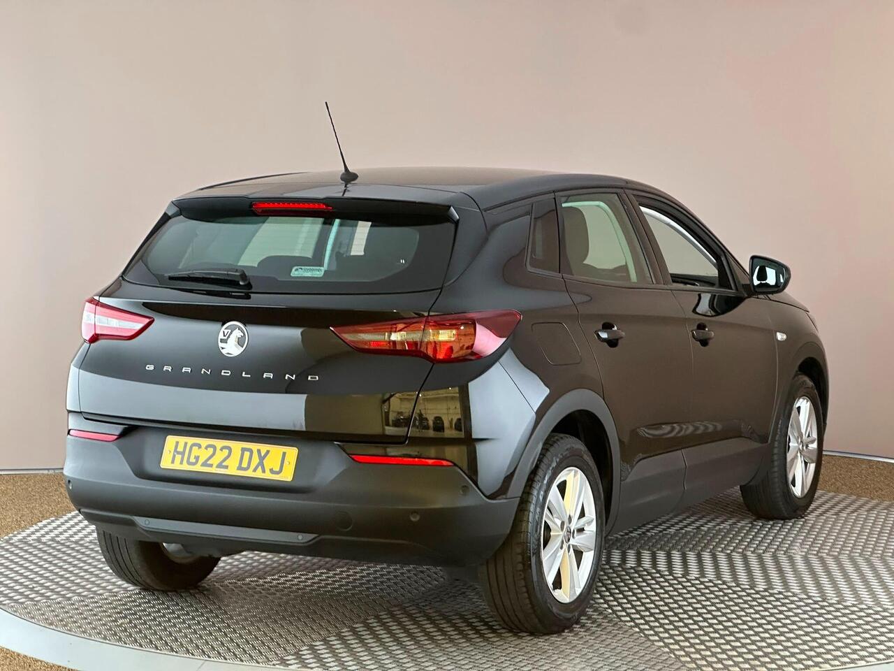 Vauxhall Grandland HG22DXJ