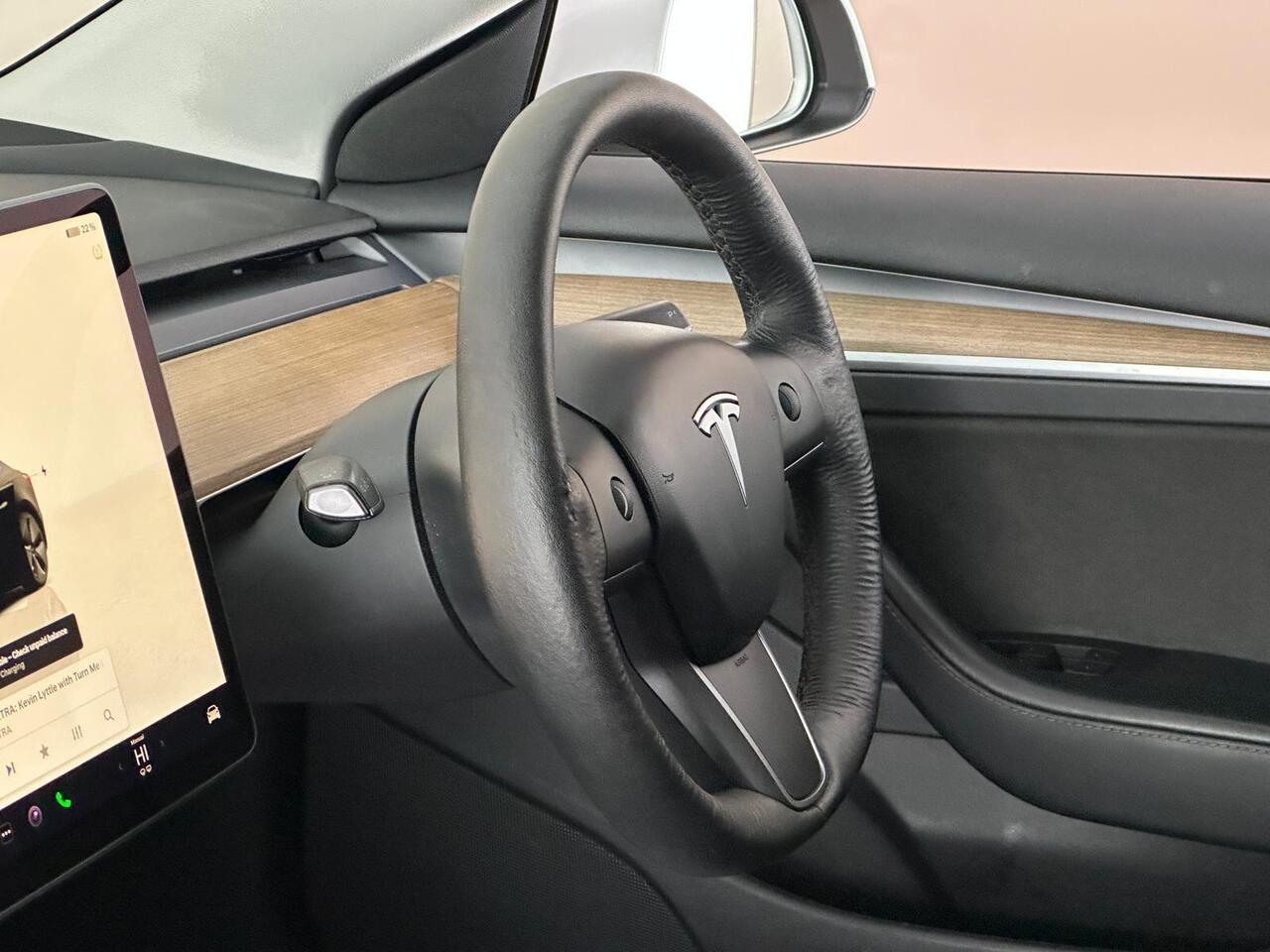 Tesla Model 3 AF72VNT