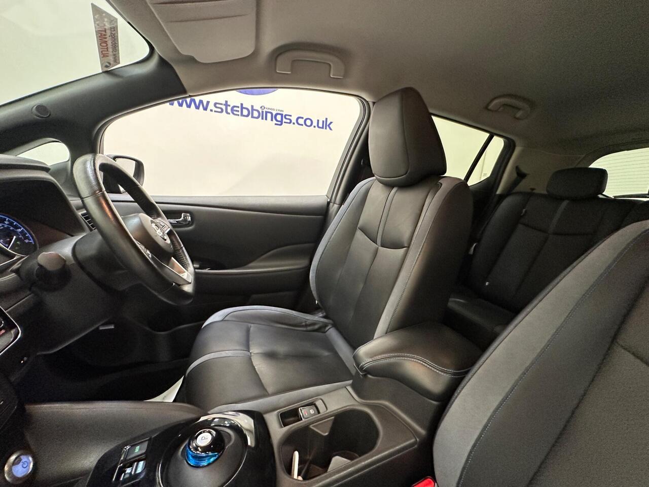 Nissan Leaf LT19GYF