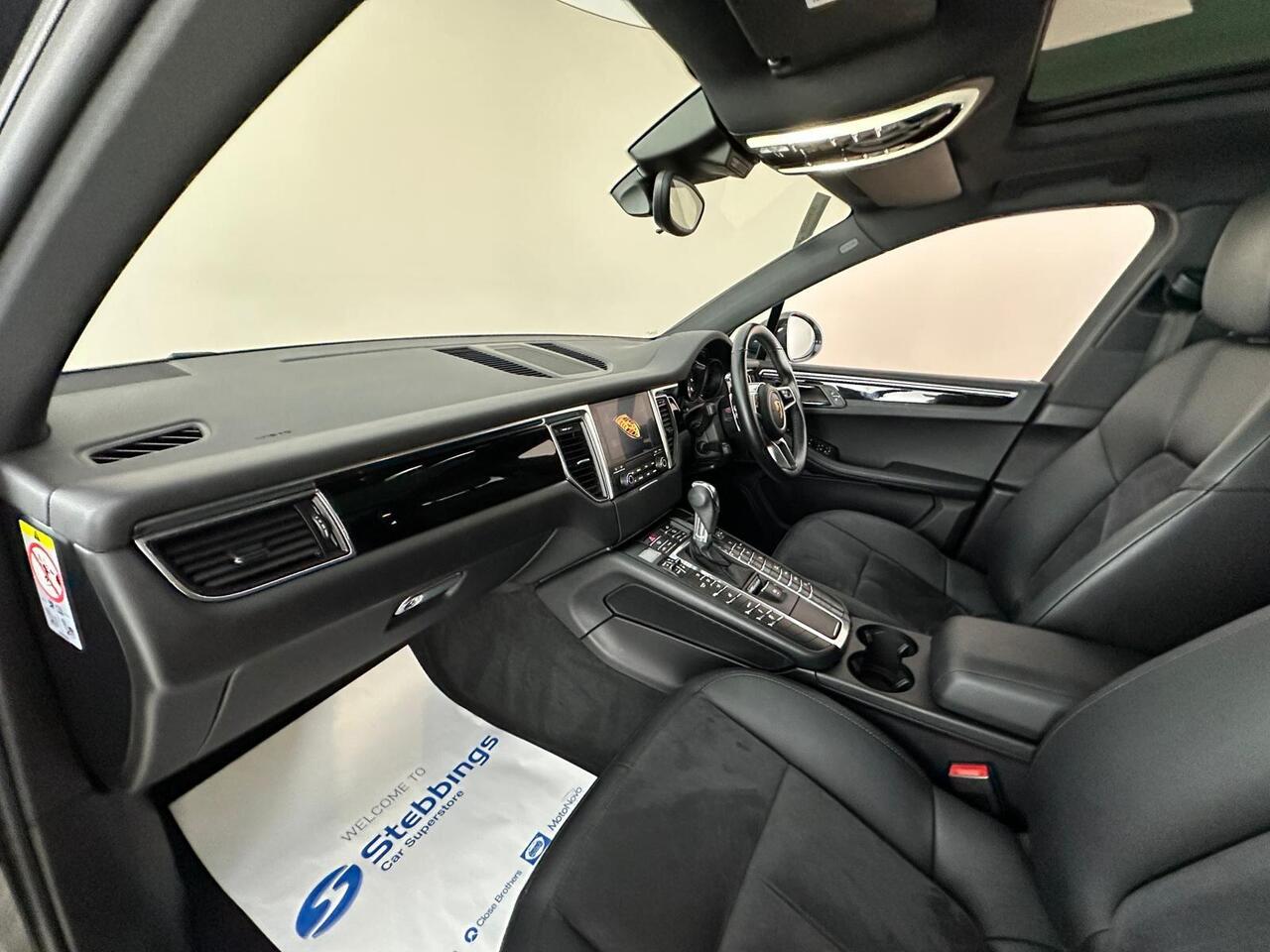 Porsche Macan RK67LWA