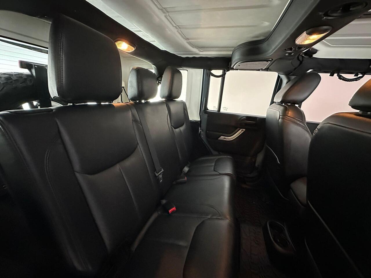 Jeep Wrangler OE64CPV