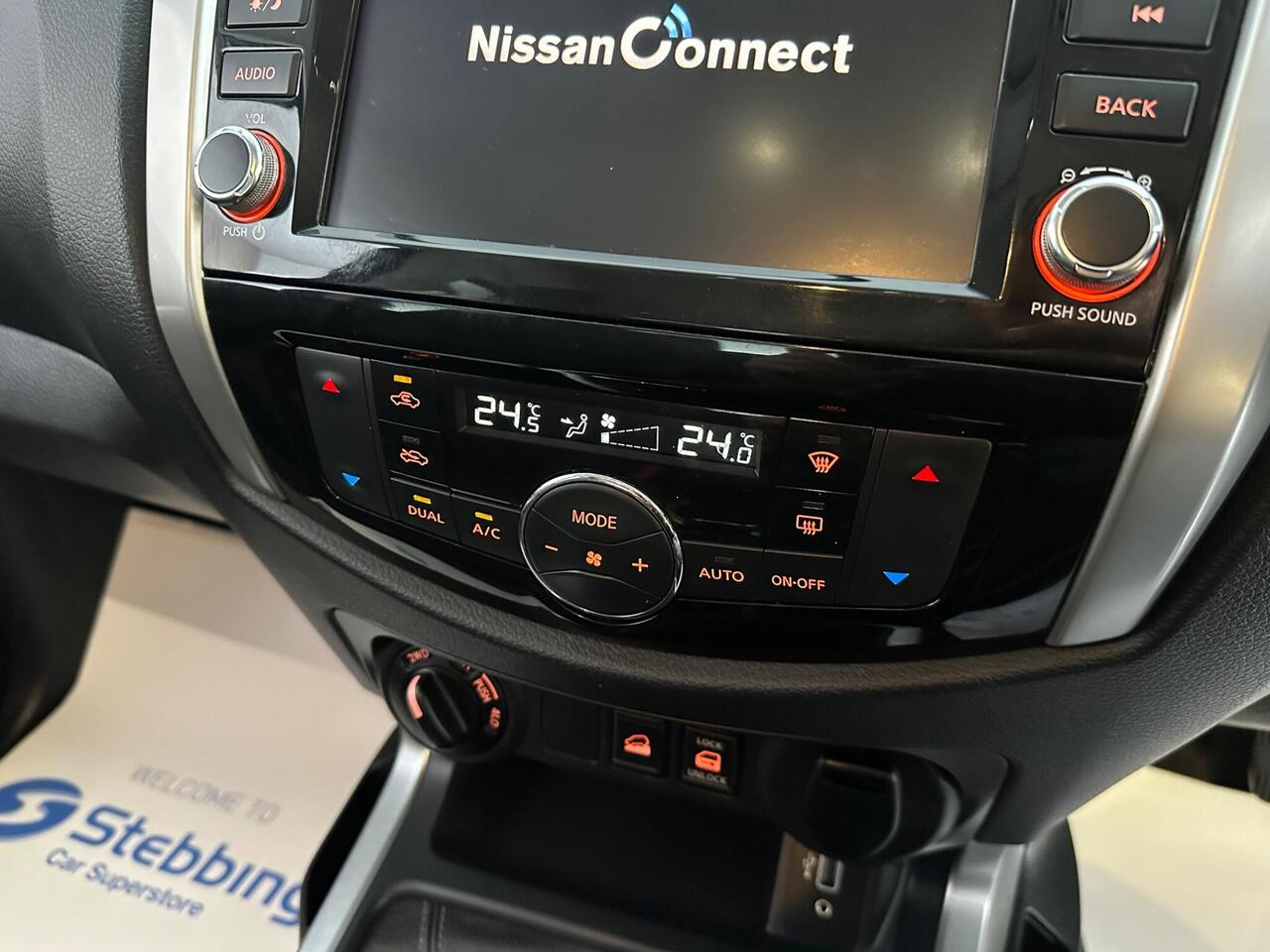 Nissan Navara YH21DDW