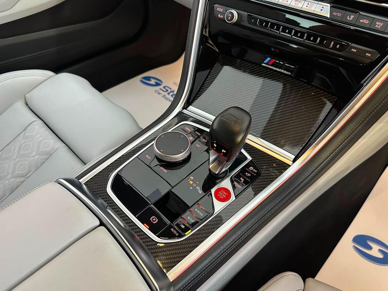 BMW M8 EF72XJA