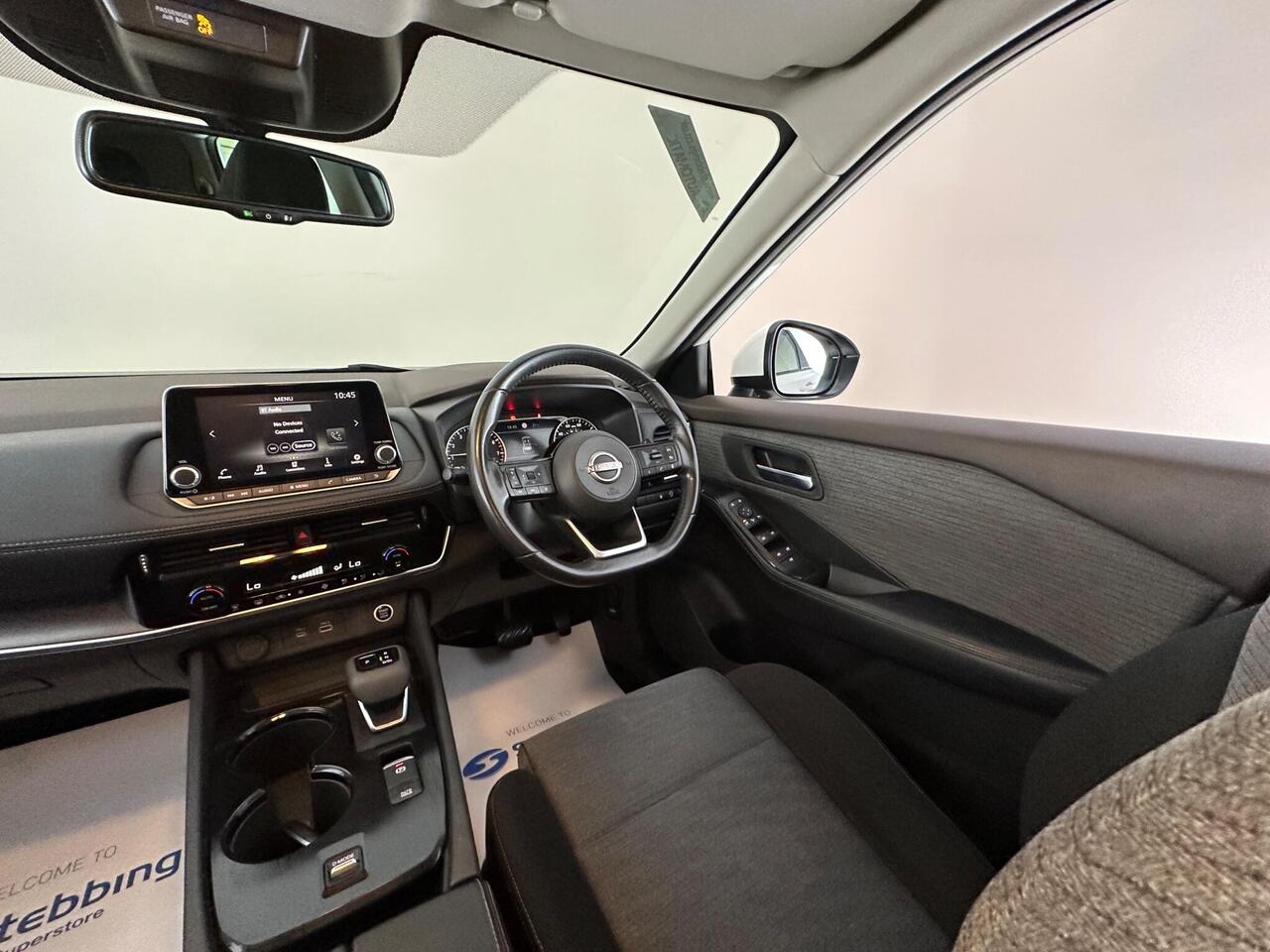Nissan X-Trail DY73JNJ