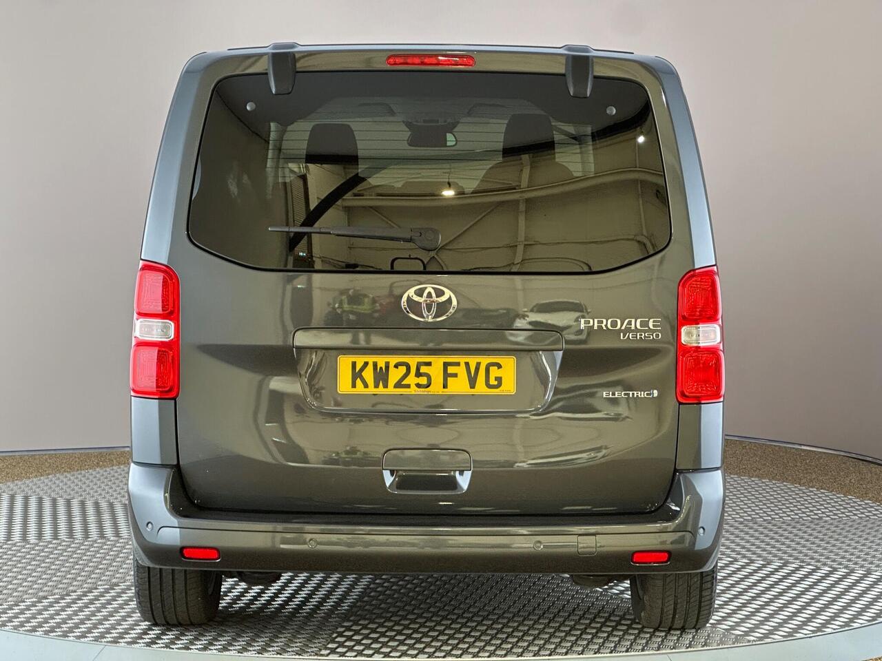 Toyota PROACE Verso KW25FVG