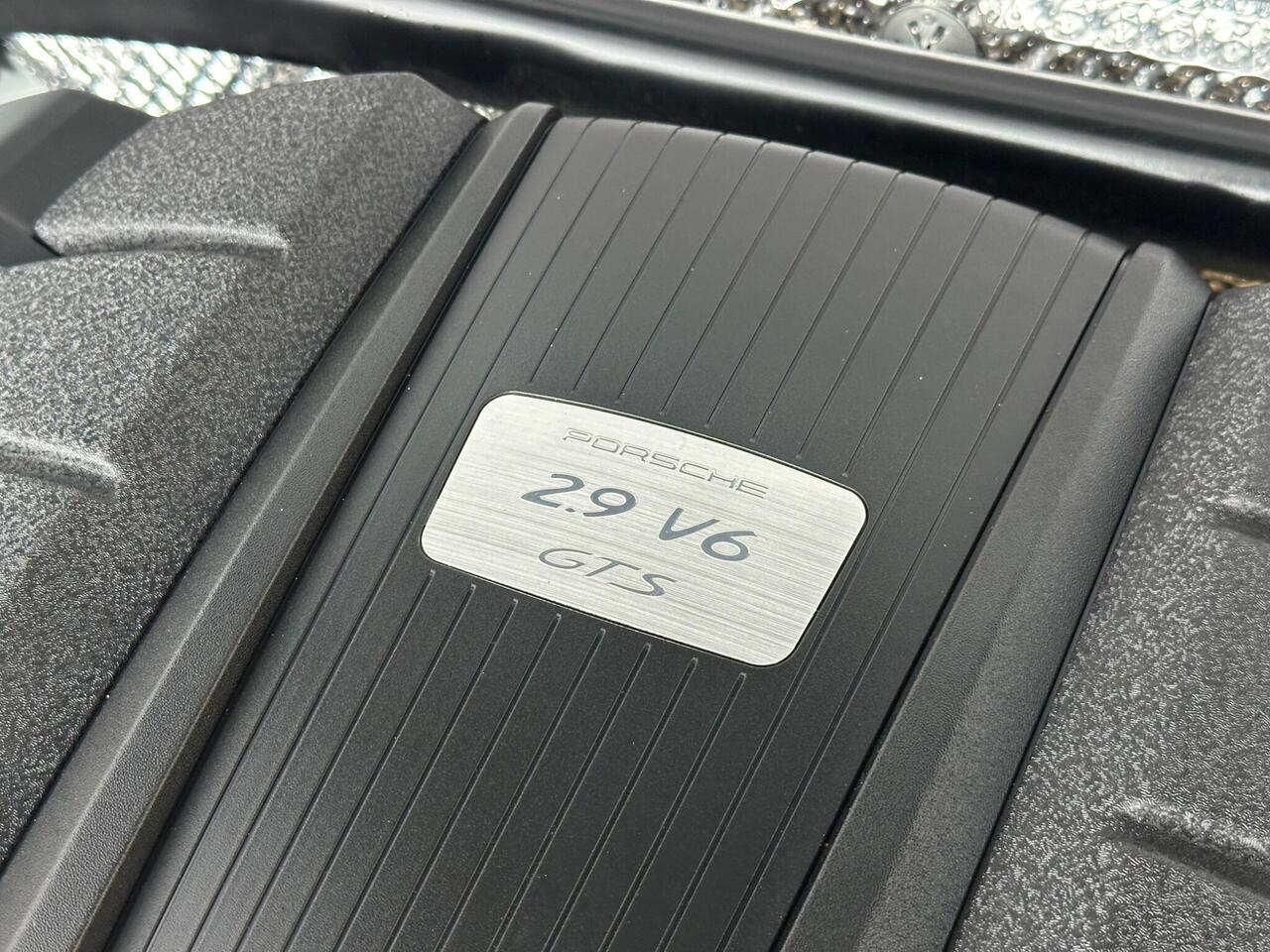 Porsche Macan AP24DWK