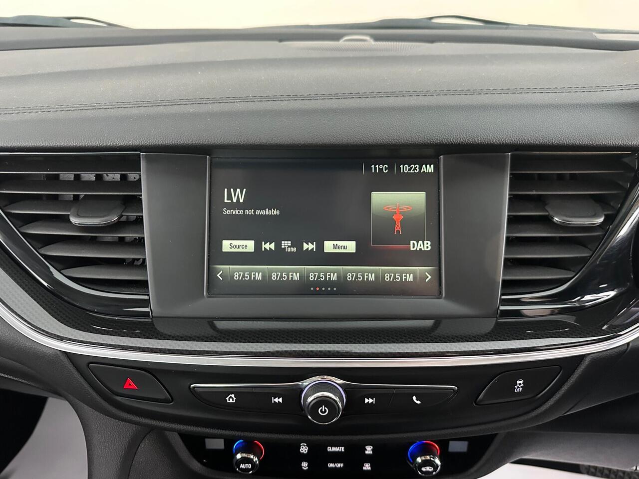 Vauxhall Insignia VN21XVA