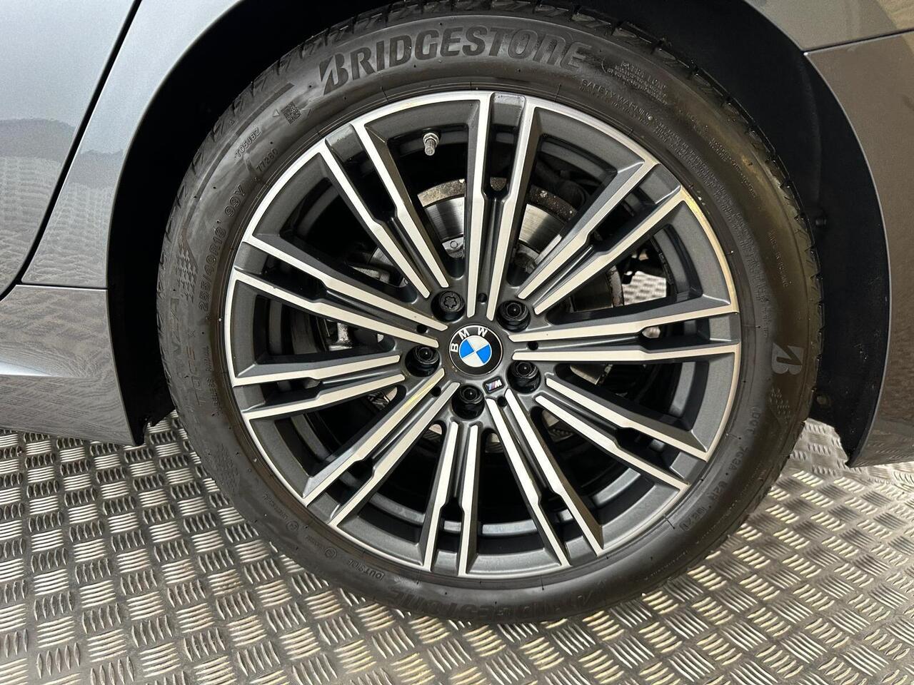 BMW 3 Series AP21DVK