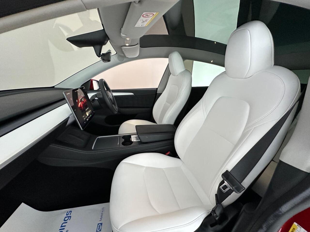Tesla Model Y BD73NWG