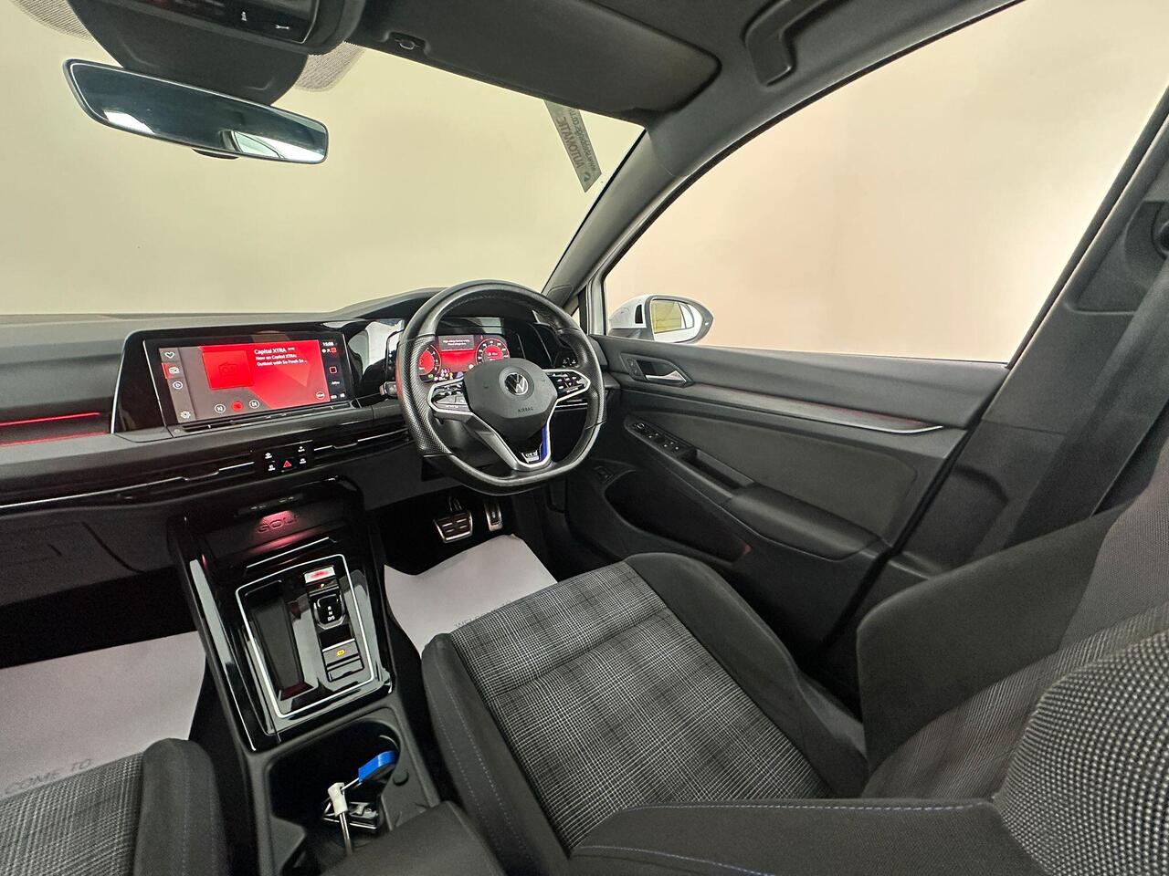 Volkswagen Golf MT72YYX