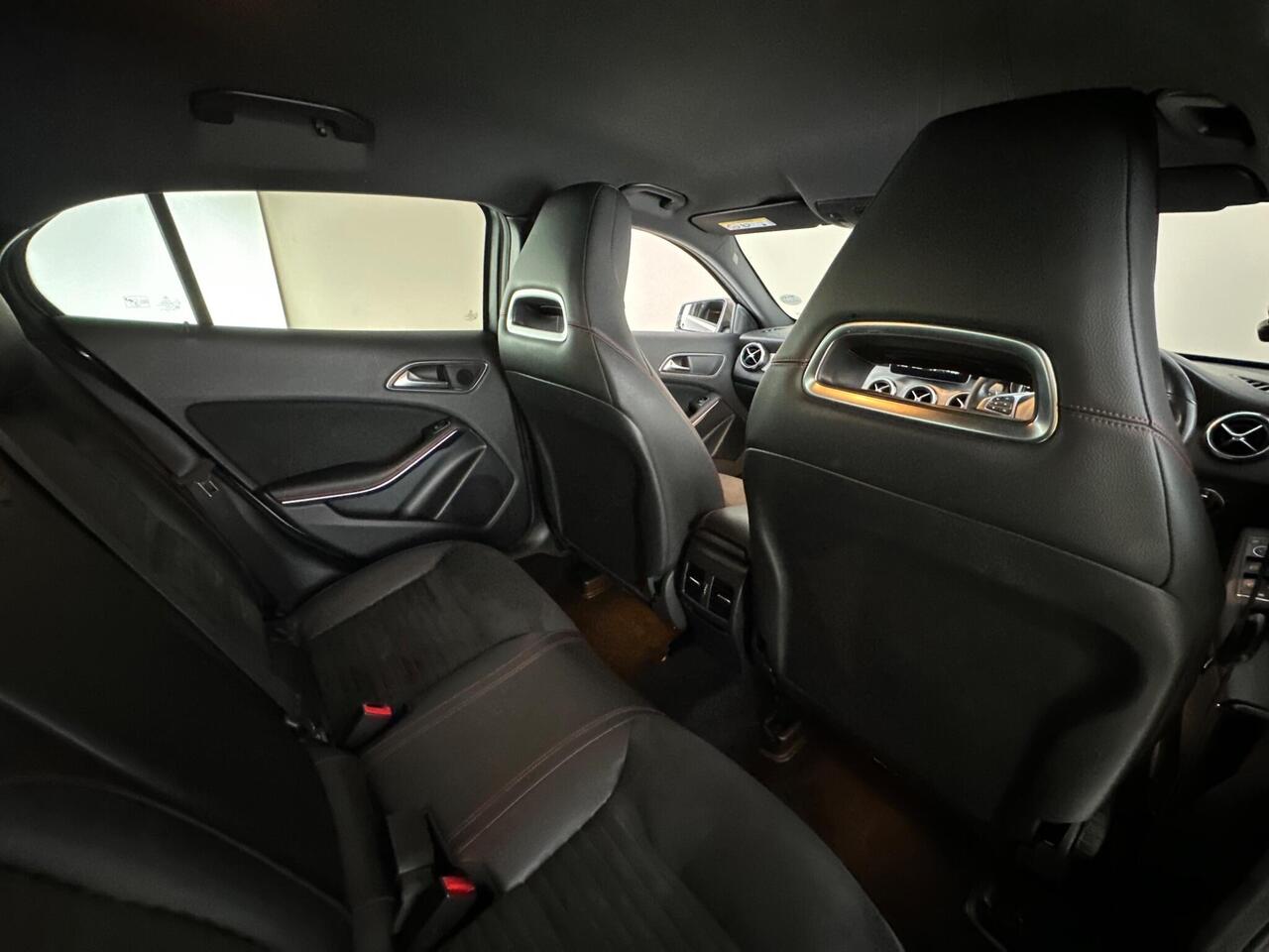 Mercedes-Benz GLA SP68OND