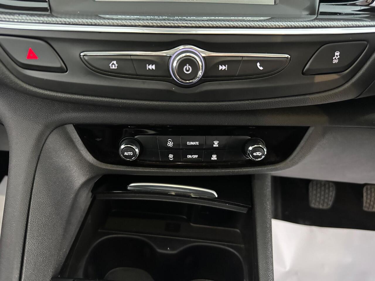 Vauxhall Insignia VO71HPL