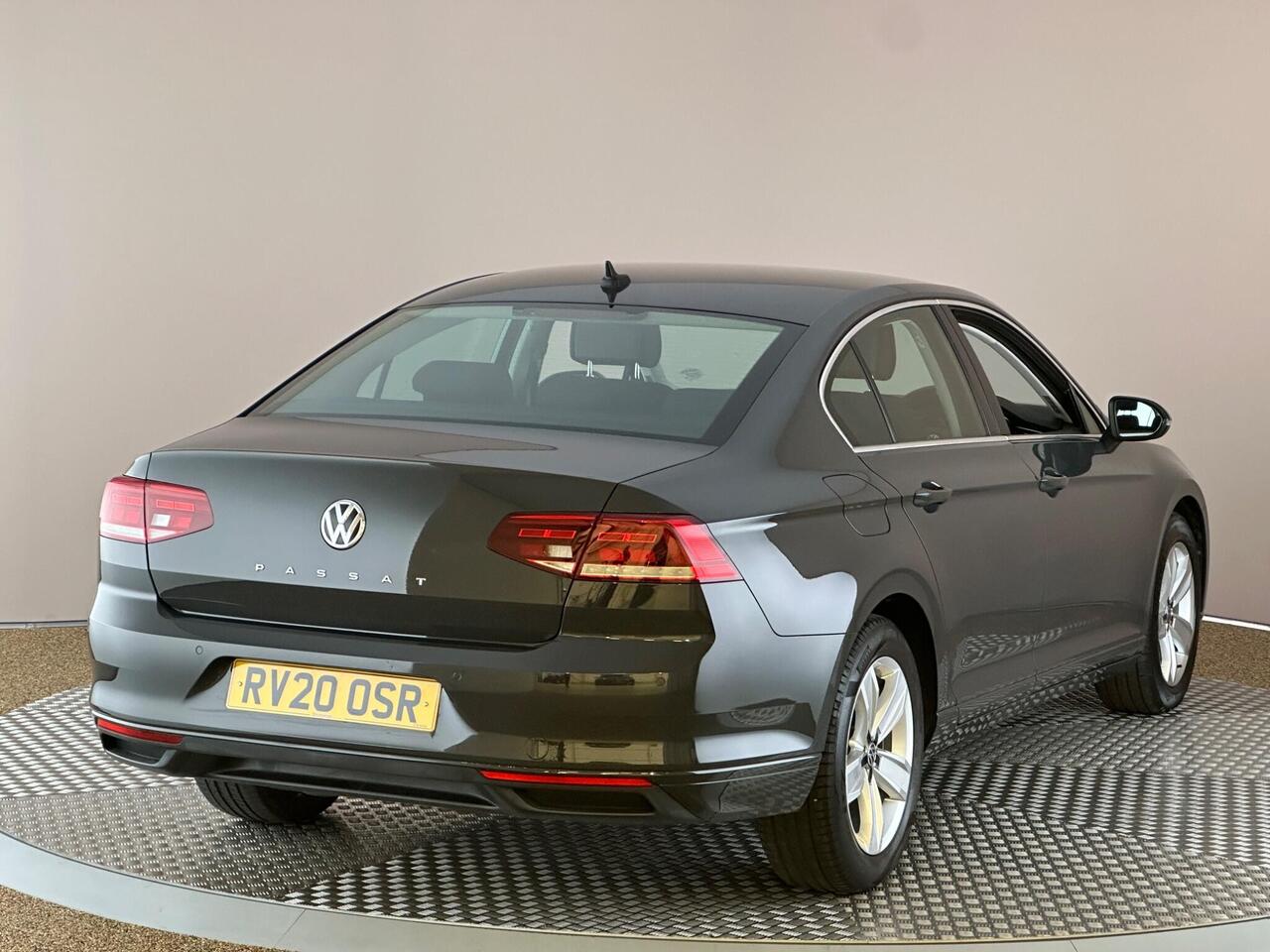 Volkswagen Passat RV20OSR