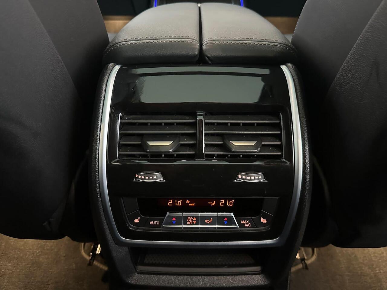 BMW X7 AU74GRK