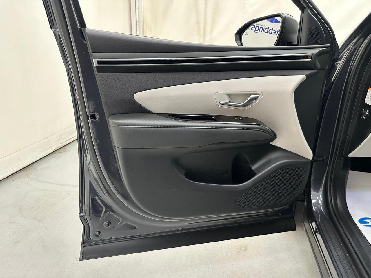 Hyundai TUCSON ET21OOW