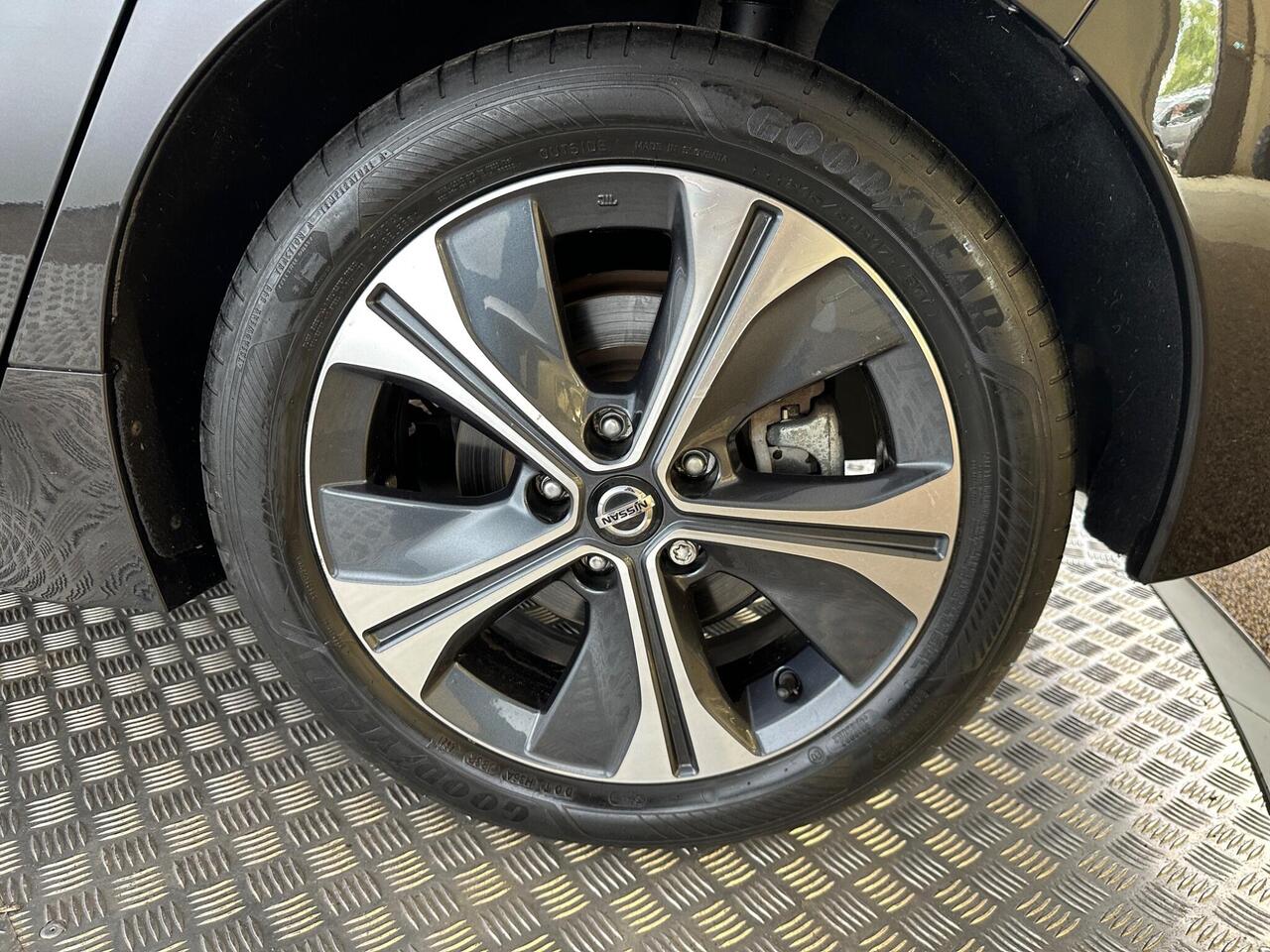 Nissan Leaf DN71WVL