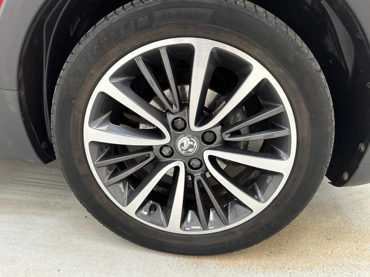 Vauxhall Crossland X AU69DFD
