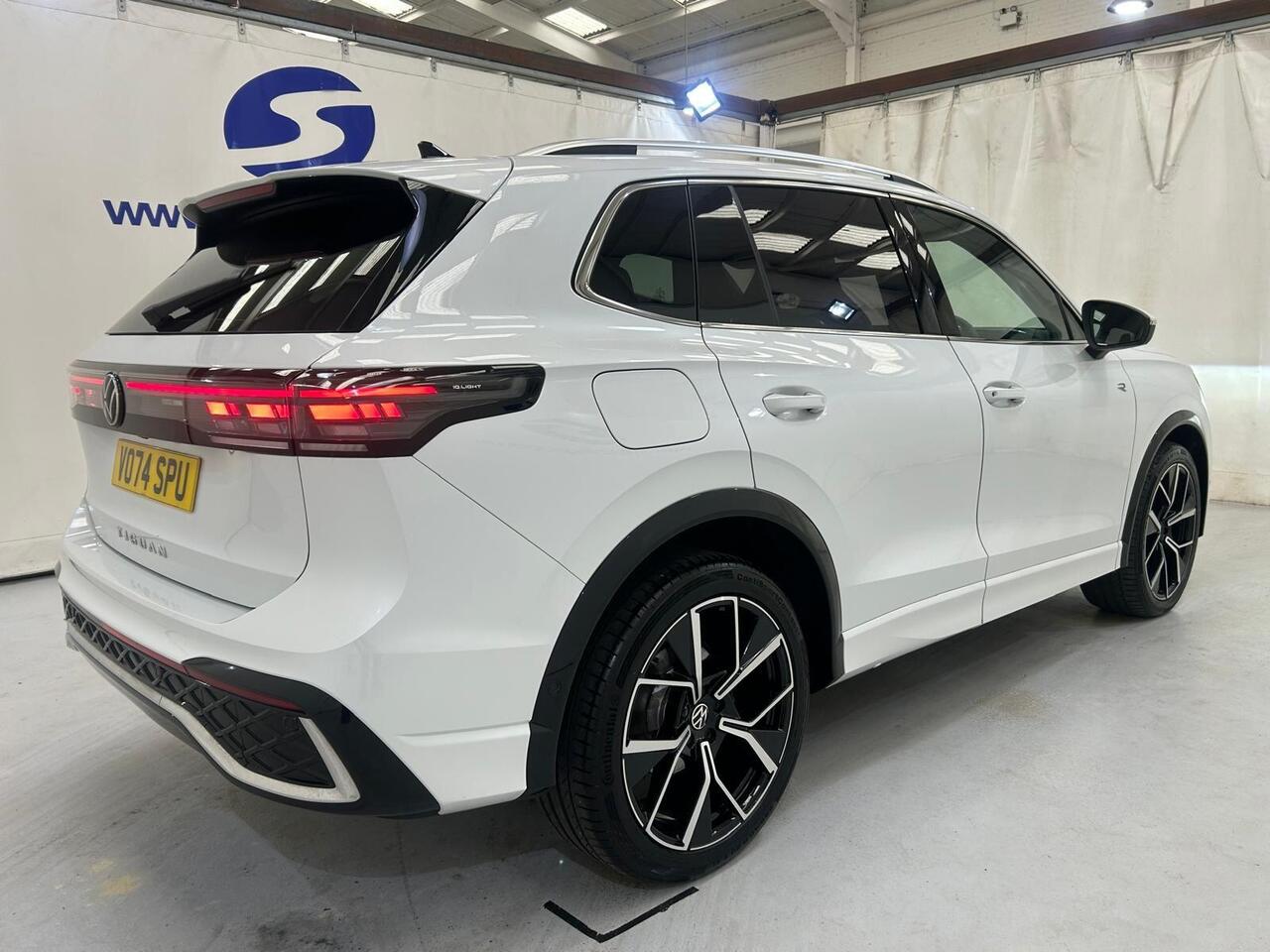 Volkswagen Tiguan VO74SPU