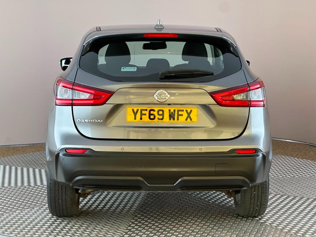 Nissan Qashqai YF69WFX