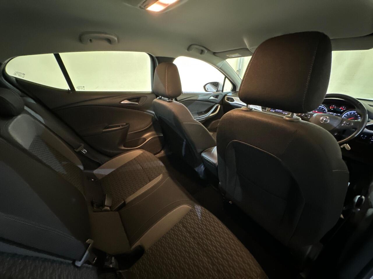 Vauxhall Astra PL69HZW