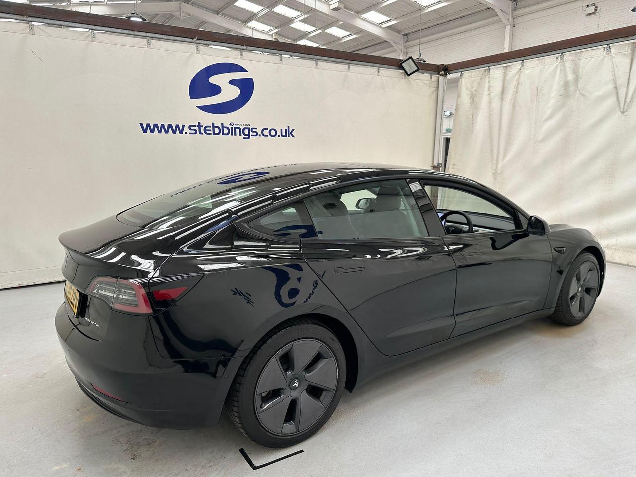 Tesla Model 3 LC70ZRV