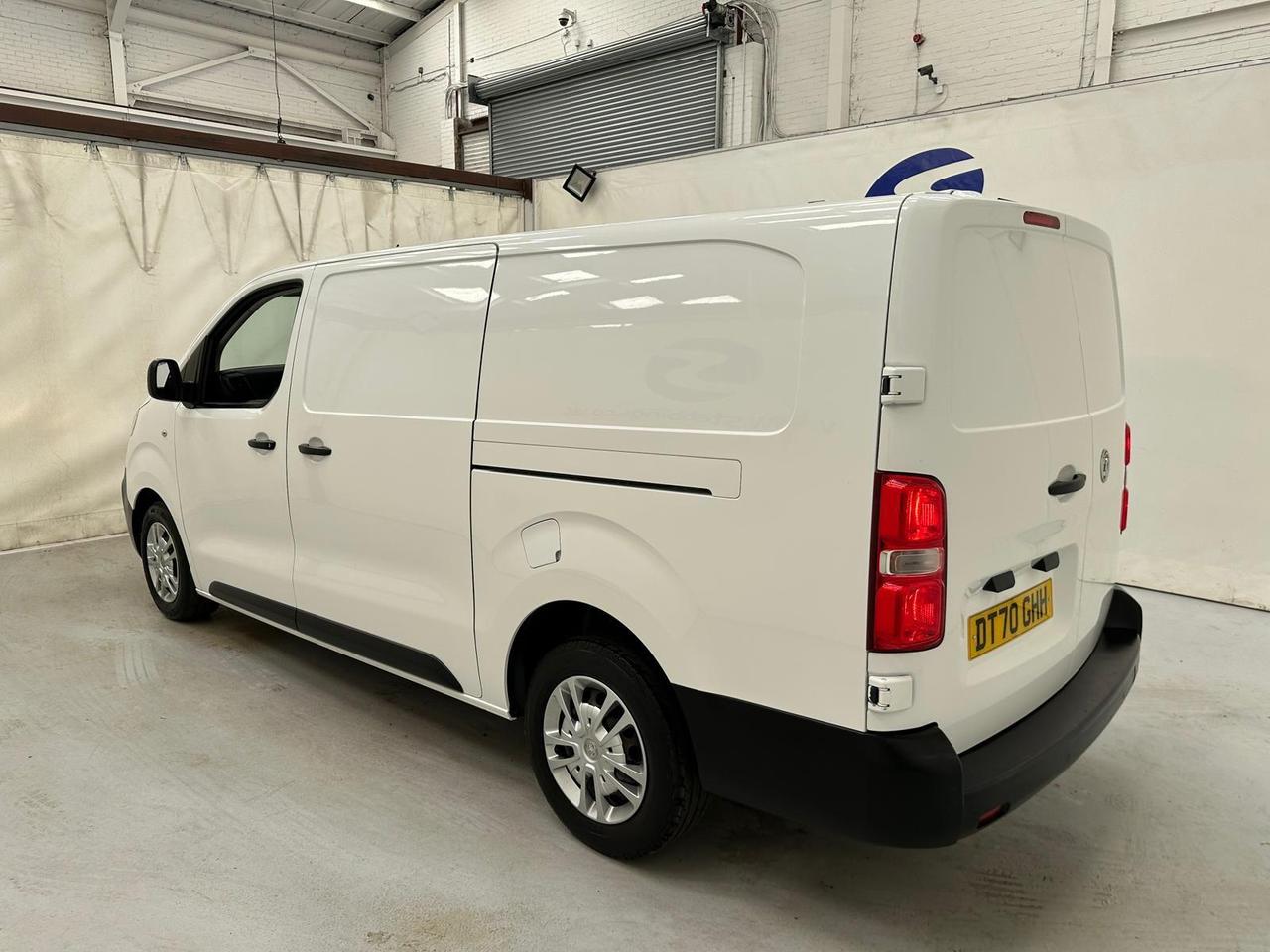 Vauxhall Vivaro DT70GHH