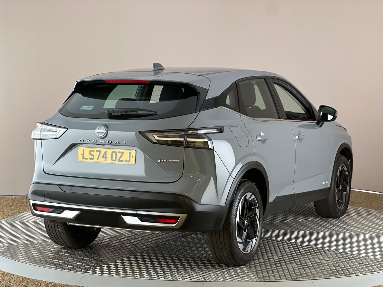 Nissan Qashqai LS74OZJ