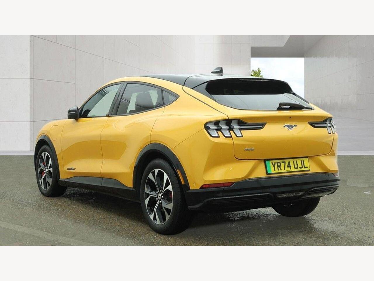Ford Mustang Mach-E YR74UJL