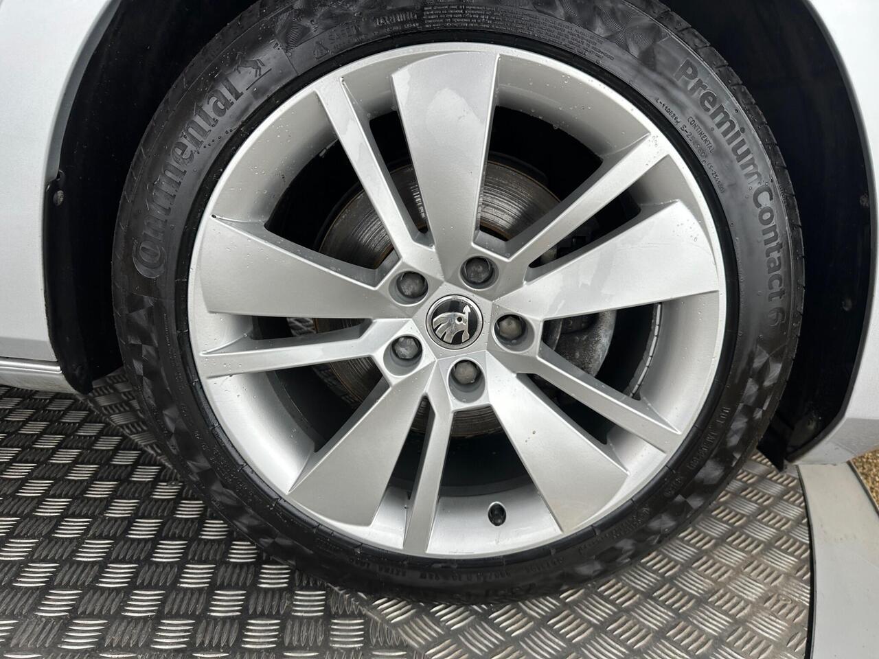 Skoda Superb BF72DFD