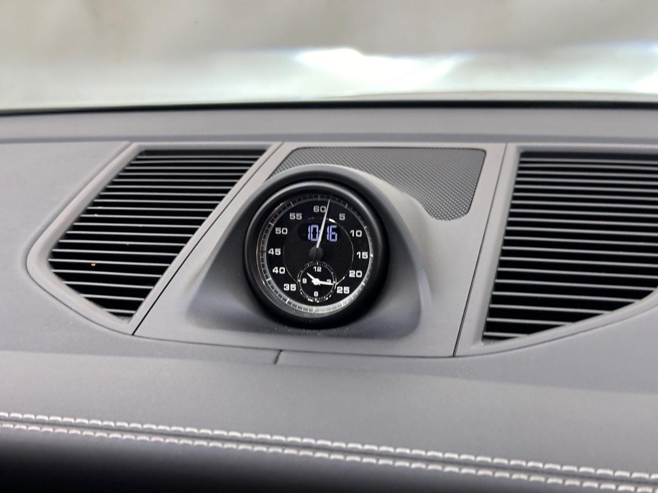 Porsche Macan SM22PHN