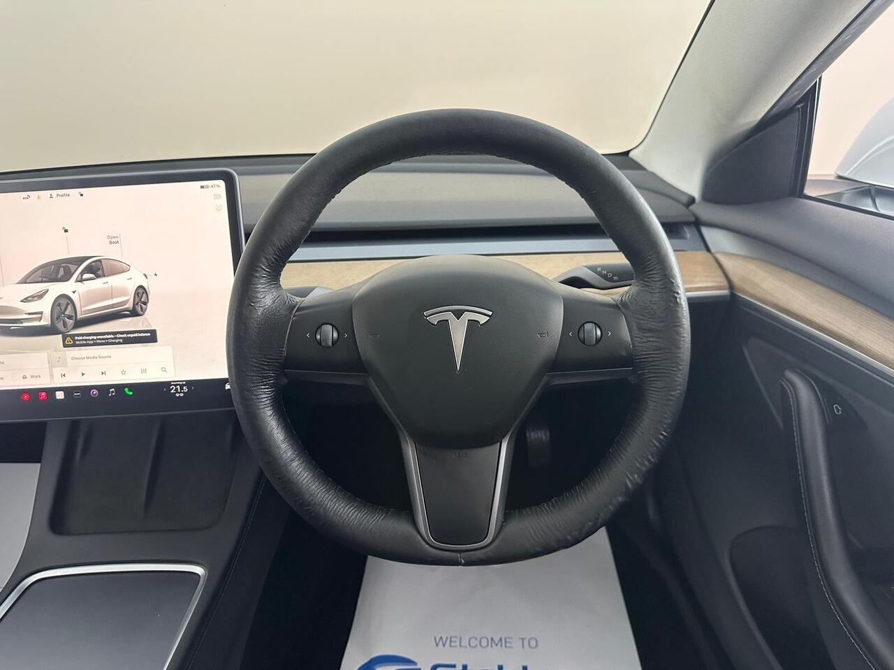 Tesla Model 3 AF72UYZ