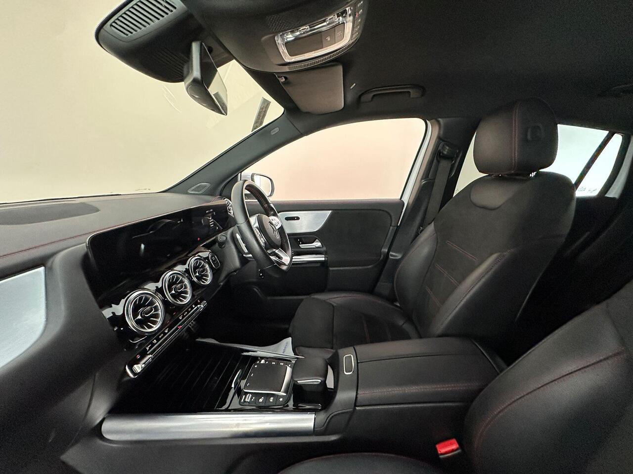 Mercedes-Benz EQA WR71HNX