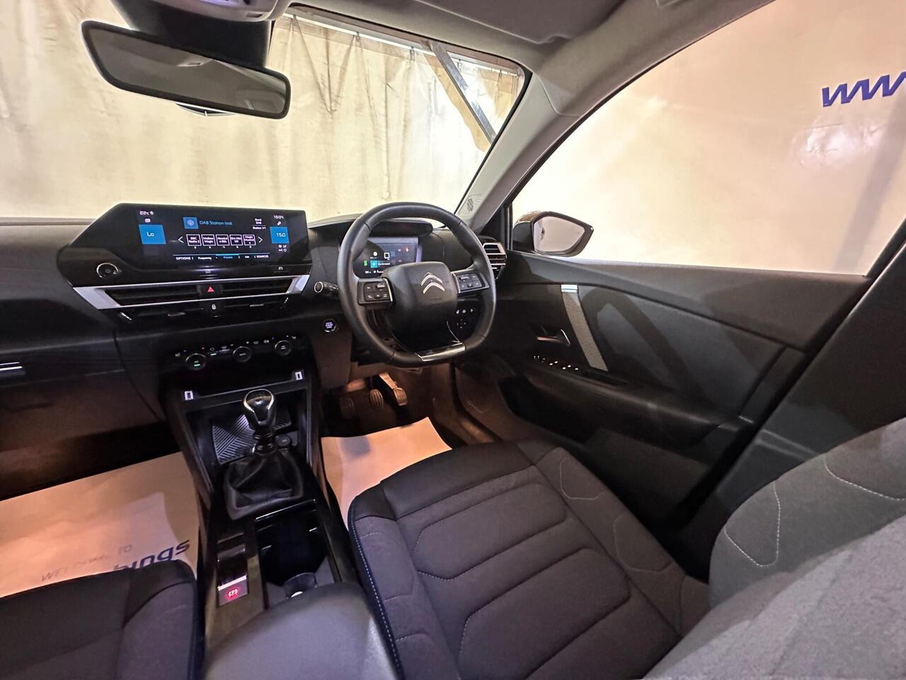 Citroen C4 MJ72XFS