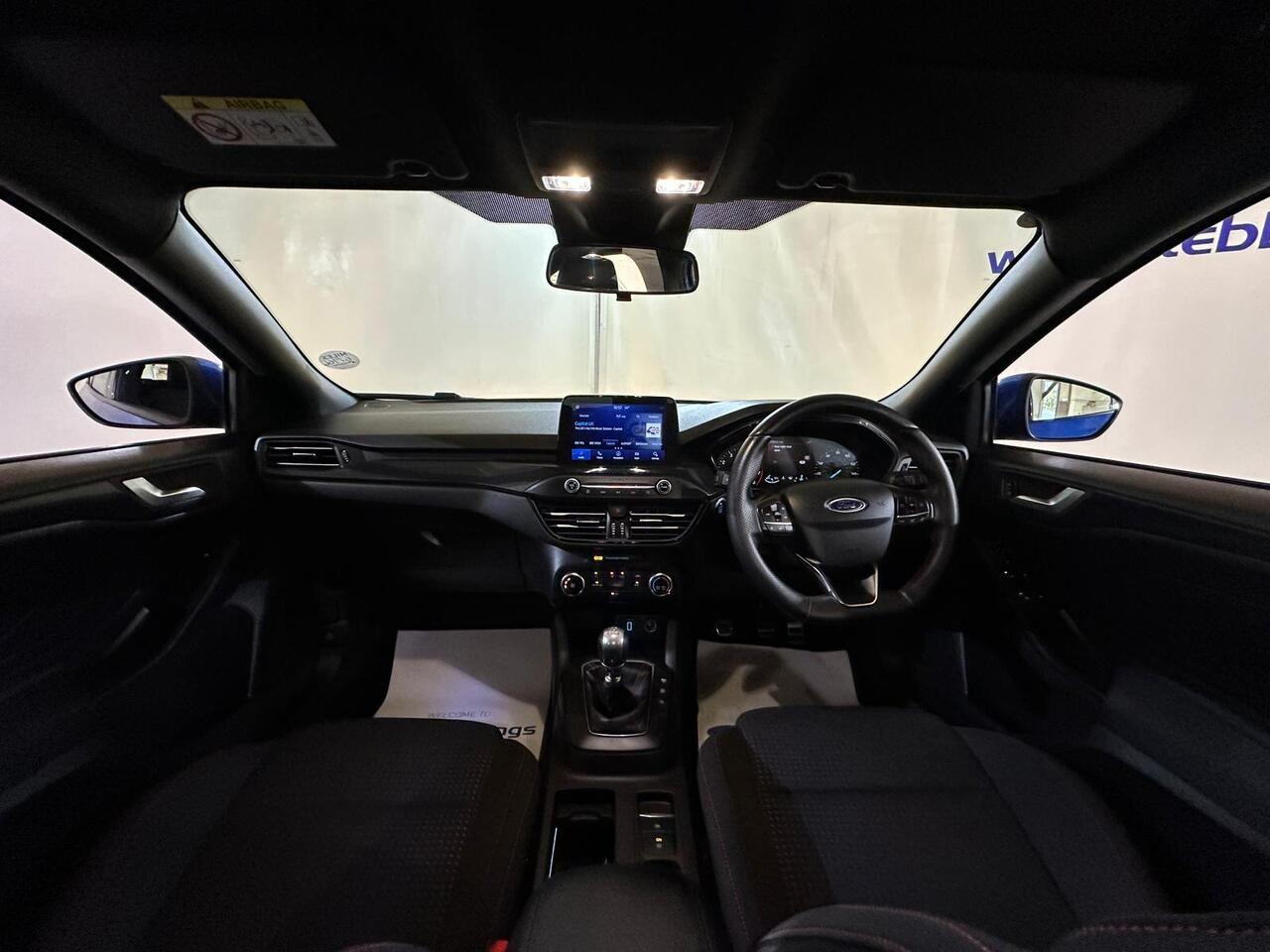 Ford Focus WJ68UUT