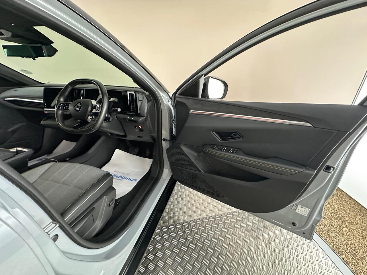 Renault Megane E-Tech LV73WWB