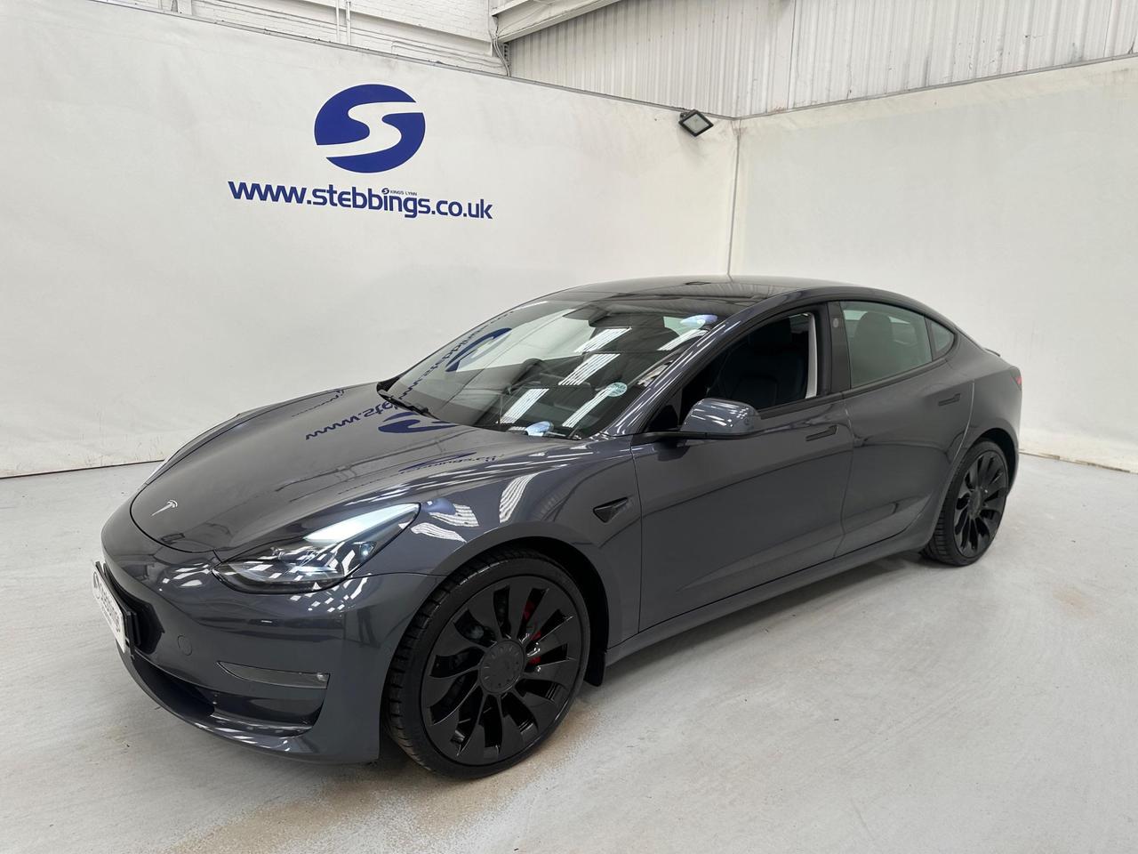 Tesla Model 3 LF71VYC