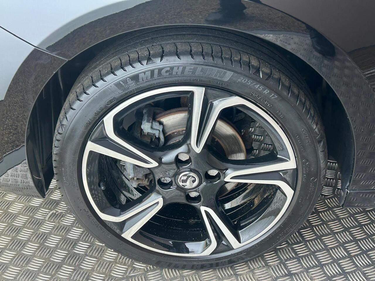 Vauxhall Corsa SL72KNK