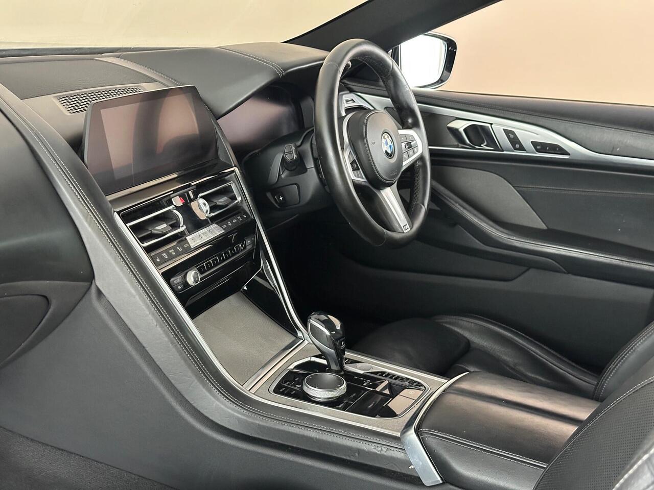 BMW 8 Series RO20CFF