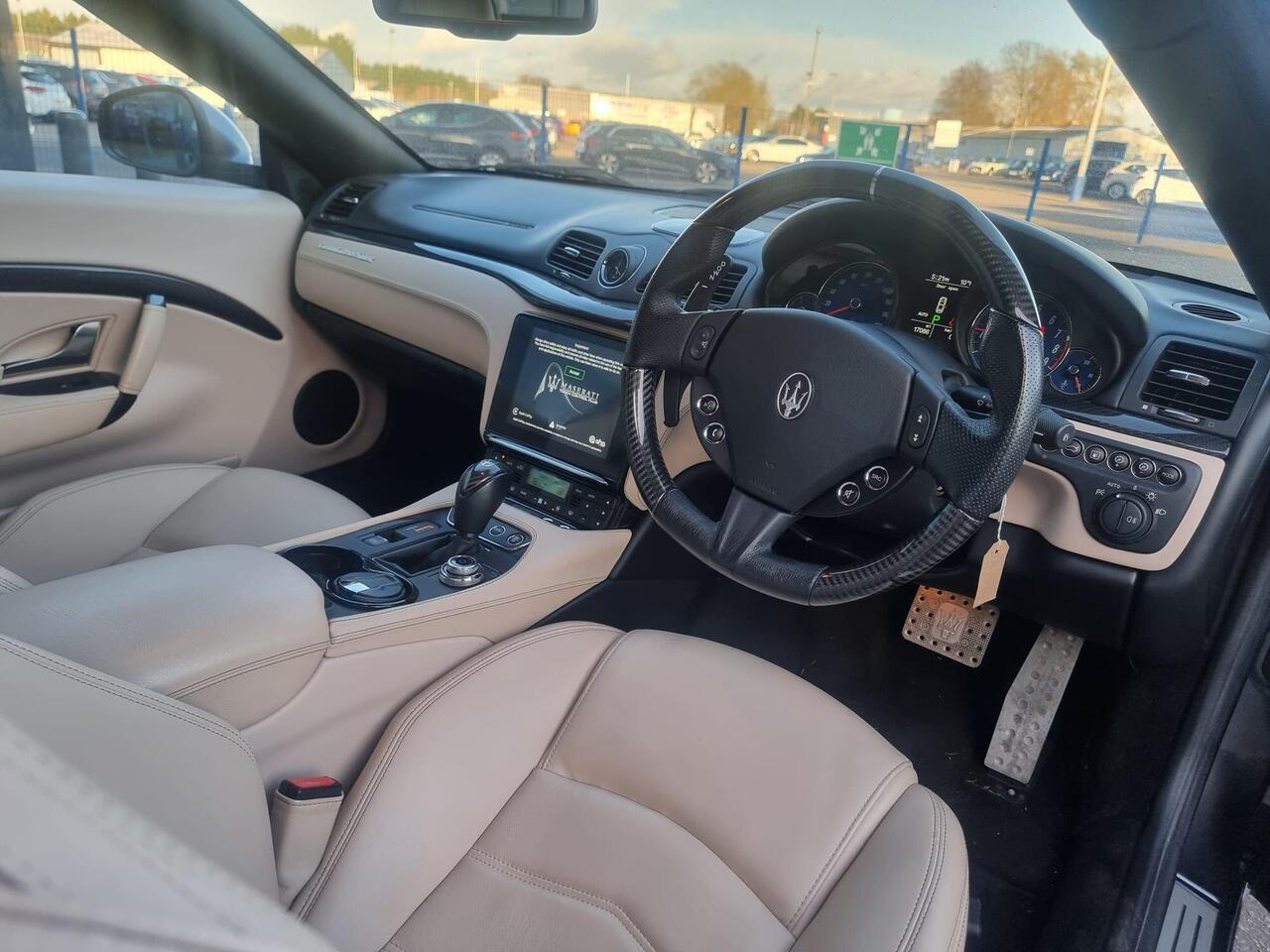 Maserati GranCabrio LM20HRG