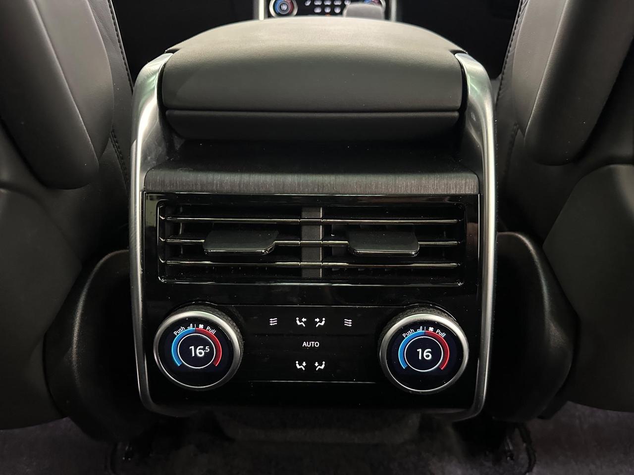 Land Rover Range Rover YE73JZF