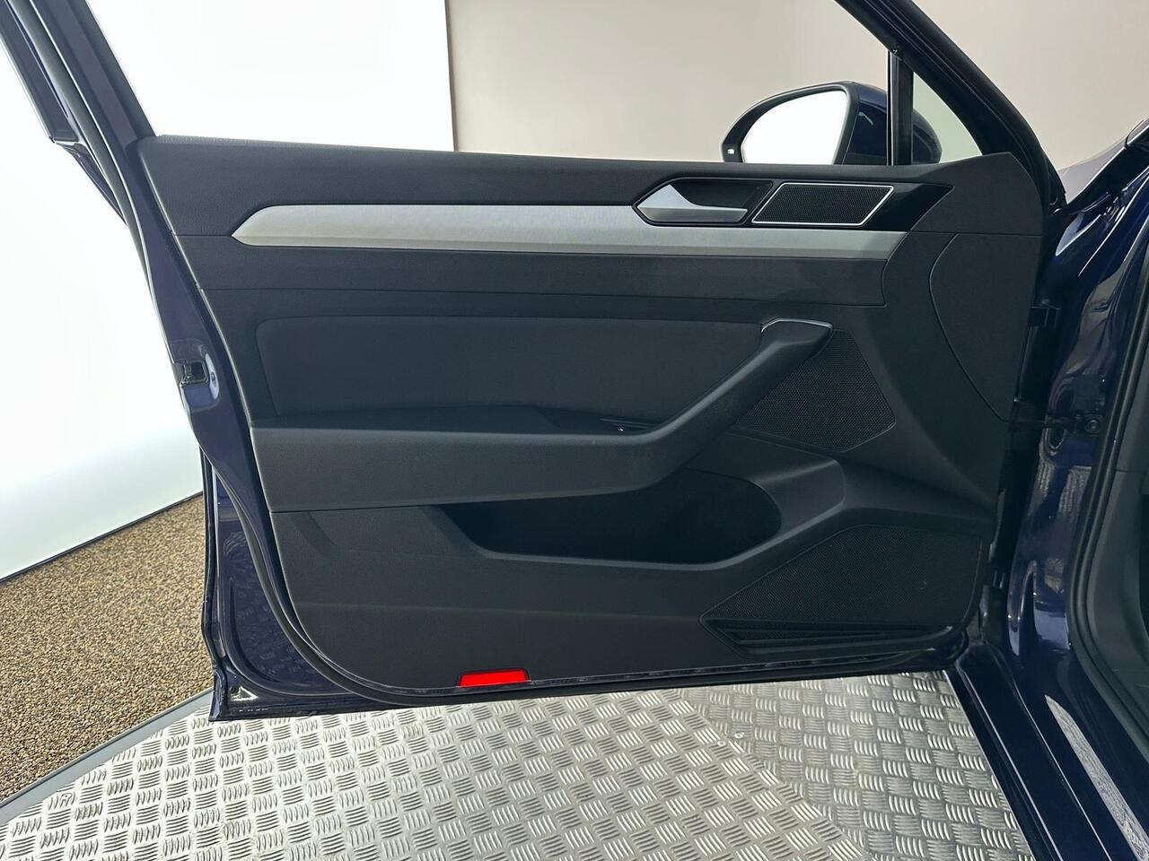 Volkswagen Passat WO19GZU