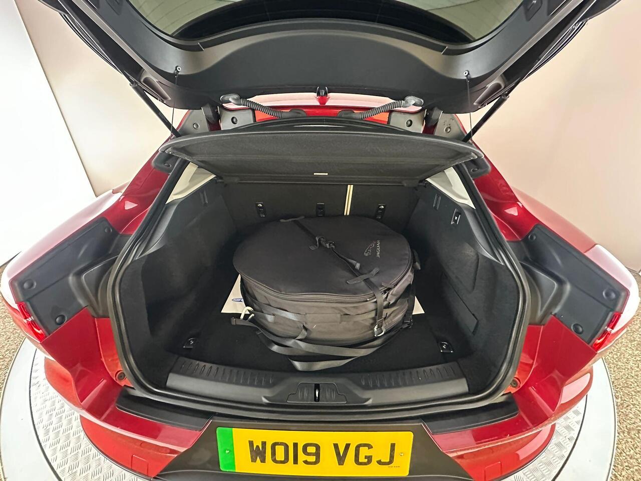 Jaguar I-PACE WO19VGJ