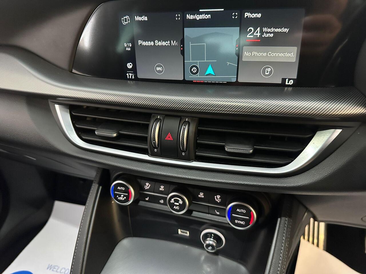 Alfa Romeo Stelvio AO70YYE