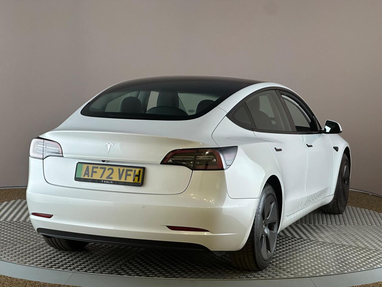 Tesla Model 3 AF72VFH