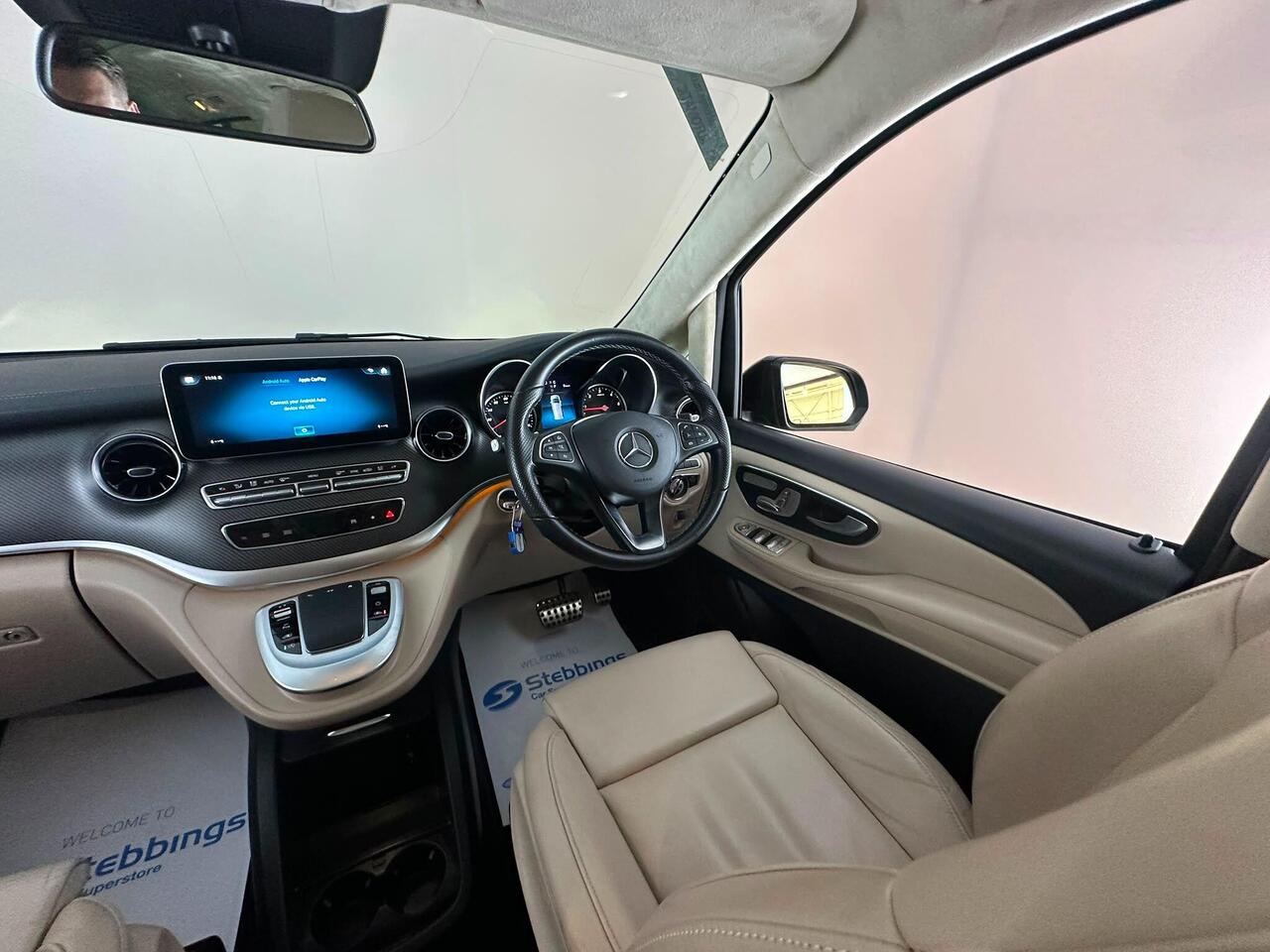 Mercedes-Benz V Class LP72GYC