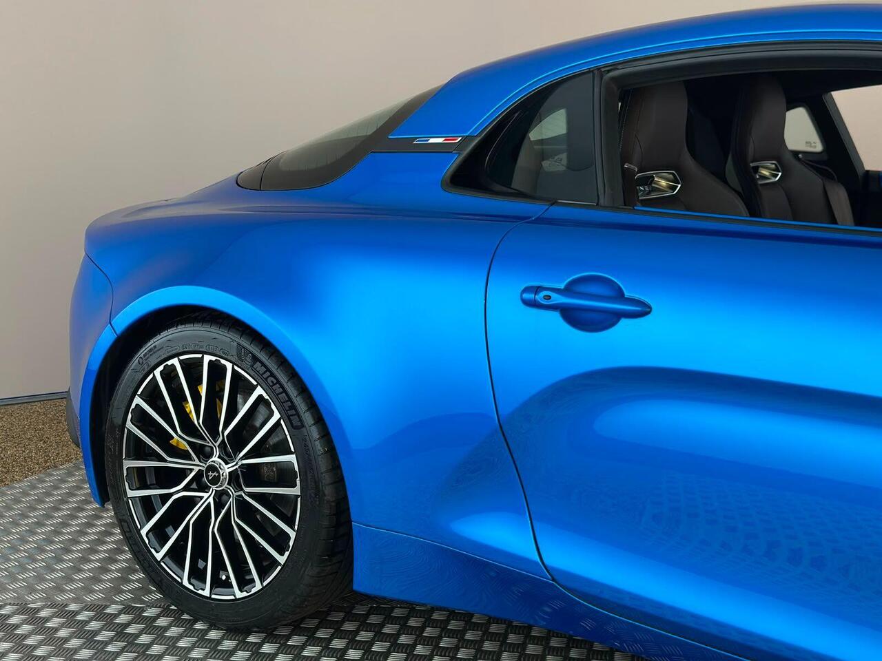 Alpine A110 CL73KHJ